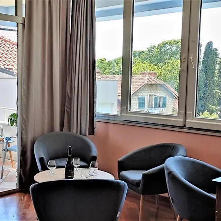 Daire Blue Stella Luxury