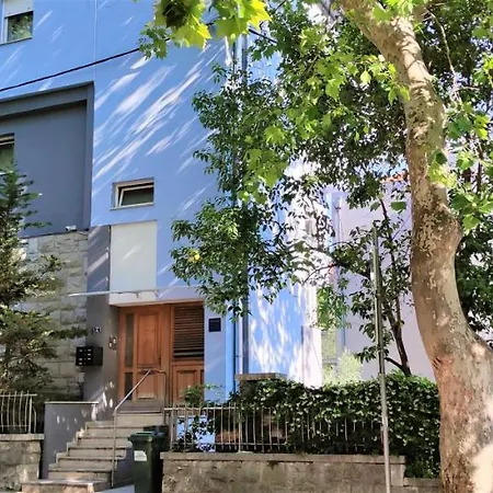 Blue Stella Luxury * Split