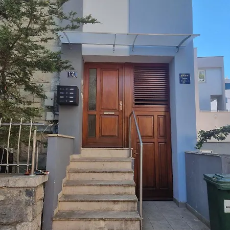 Daire Blue Stella Luxury