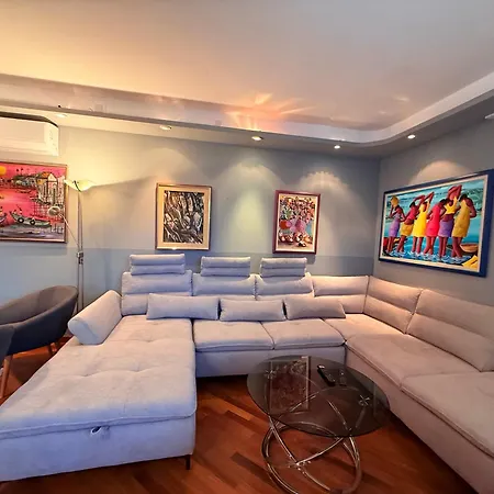 Blue Stella Luxury 스플리트