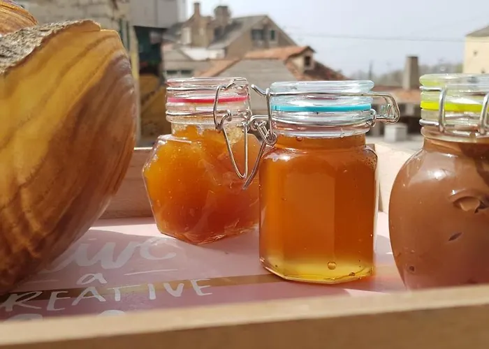 Blue Stella Luxury * Split